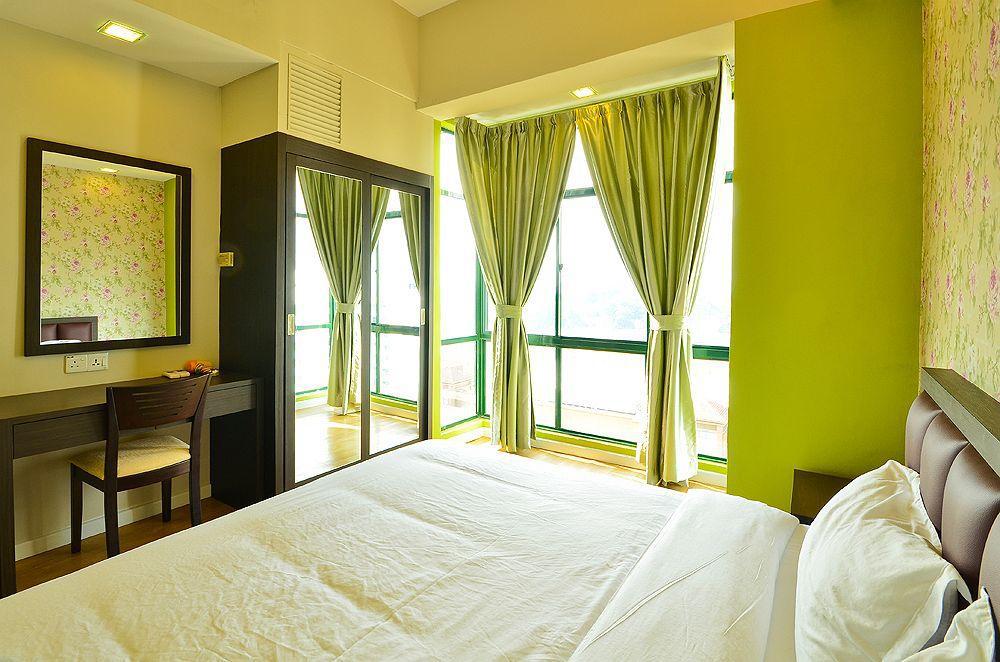 Jetty Suites Apartments Malacca Exterior photo